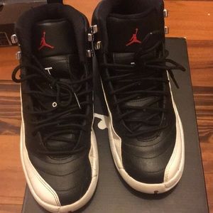 AIR JORDAN 12 RETRO (GS) "PLAYOFF 2012 RELEASE"